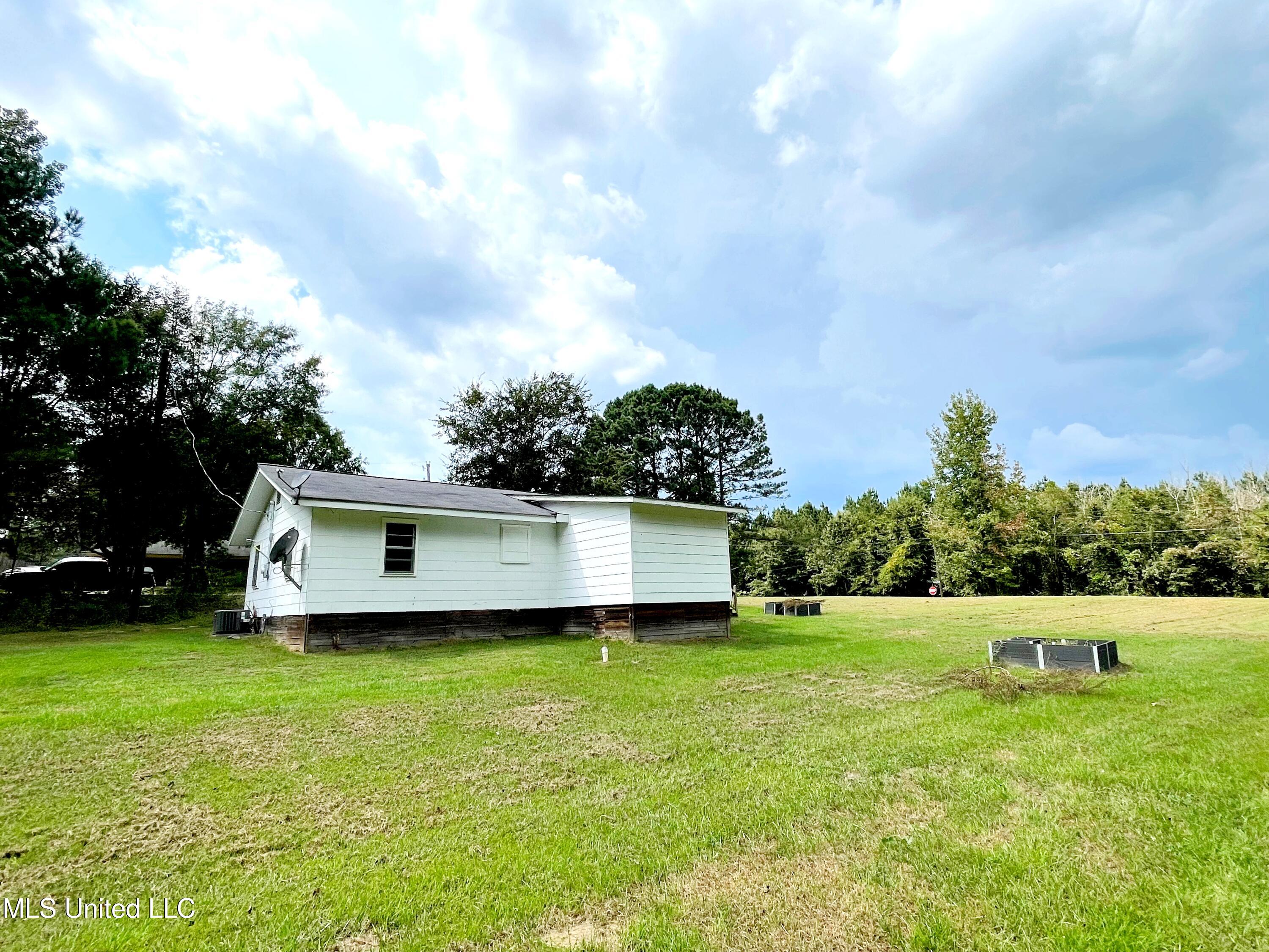 614 Naylor Street Carthage, MS 39051 - Photo 18 of 19 IMG_0496