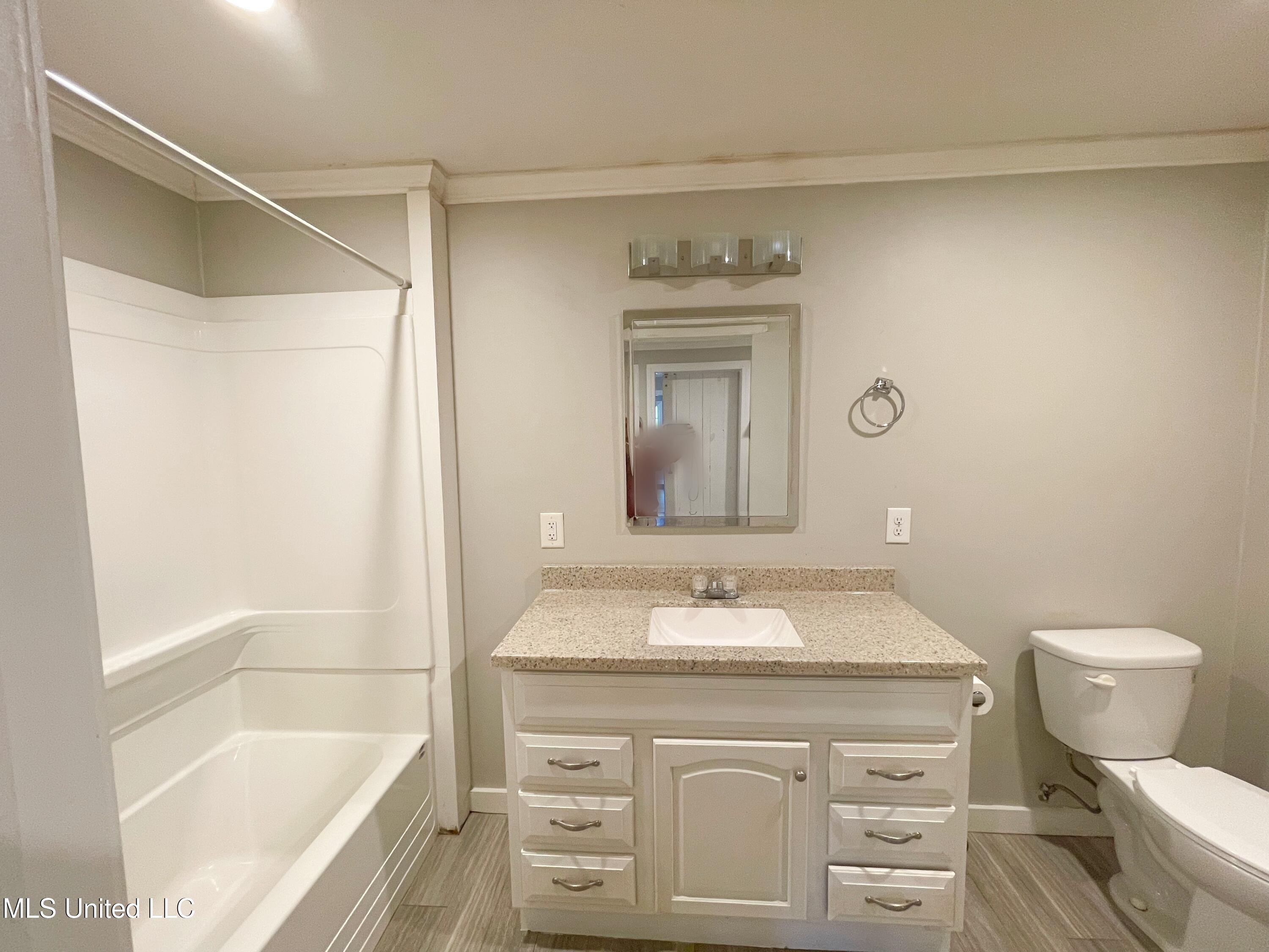 614 Naylor Street Carthage, MS 39051 - Photo 9 of 19 IMG_0517