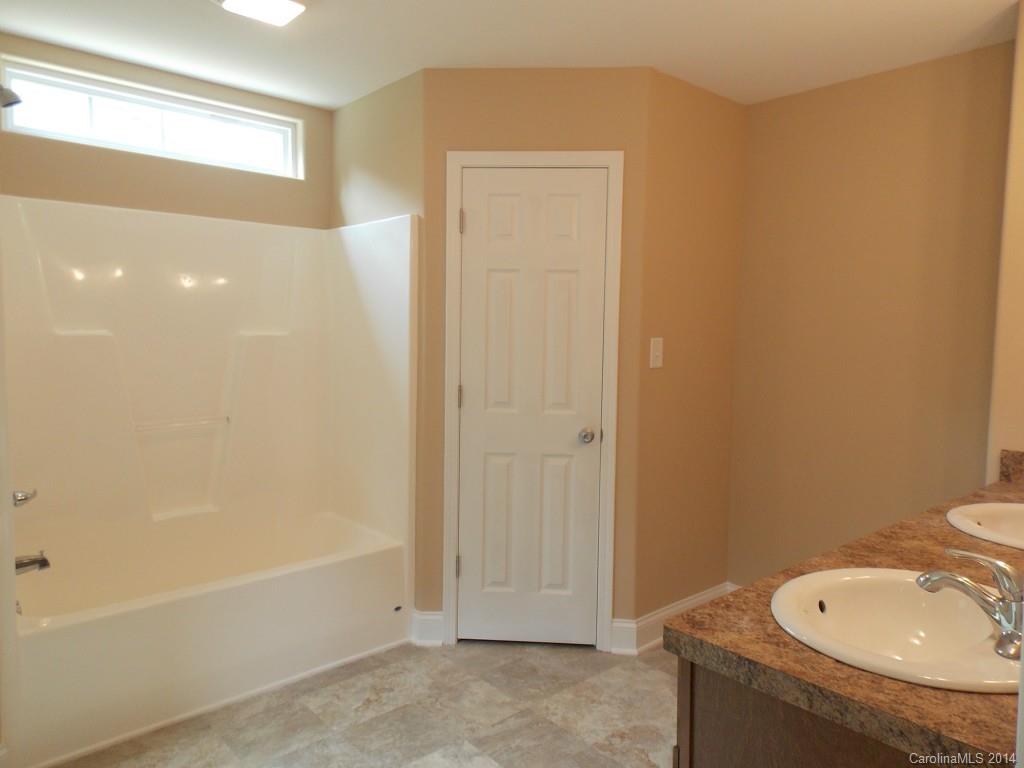 8273 Monbo Road, Unit 2/ Catawba, NC 28609 - Photo 17 of 24 Gallery Image 17