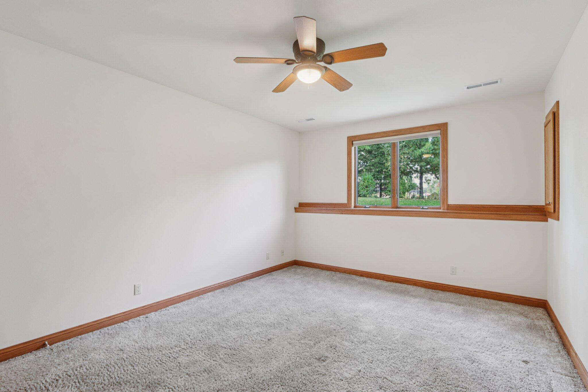 1233 Sherman Avenue West Fort Atkinson, WI 53538 - Photo 24 of 48 24