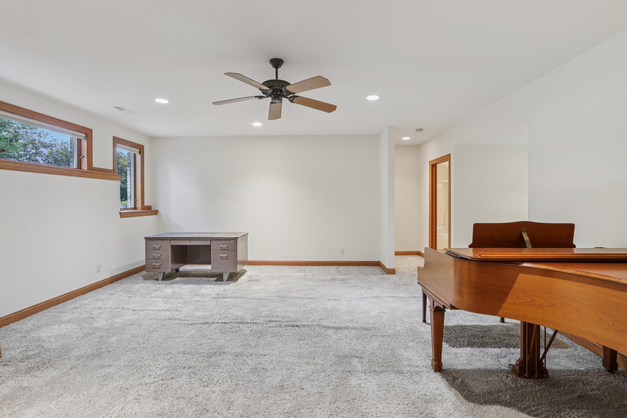 1233 Sherman Avenue West Fort Atkinson, WI 53538 - Photo 31 of 48 31