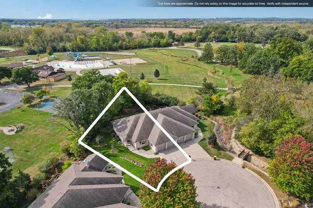 $459,900 | 1233 Sherman Avenue West, Fort Atkinson, WI 53538