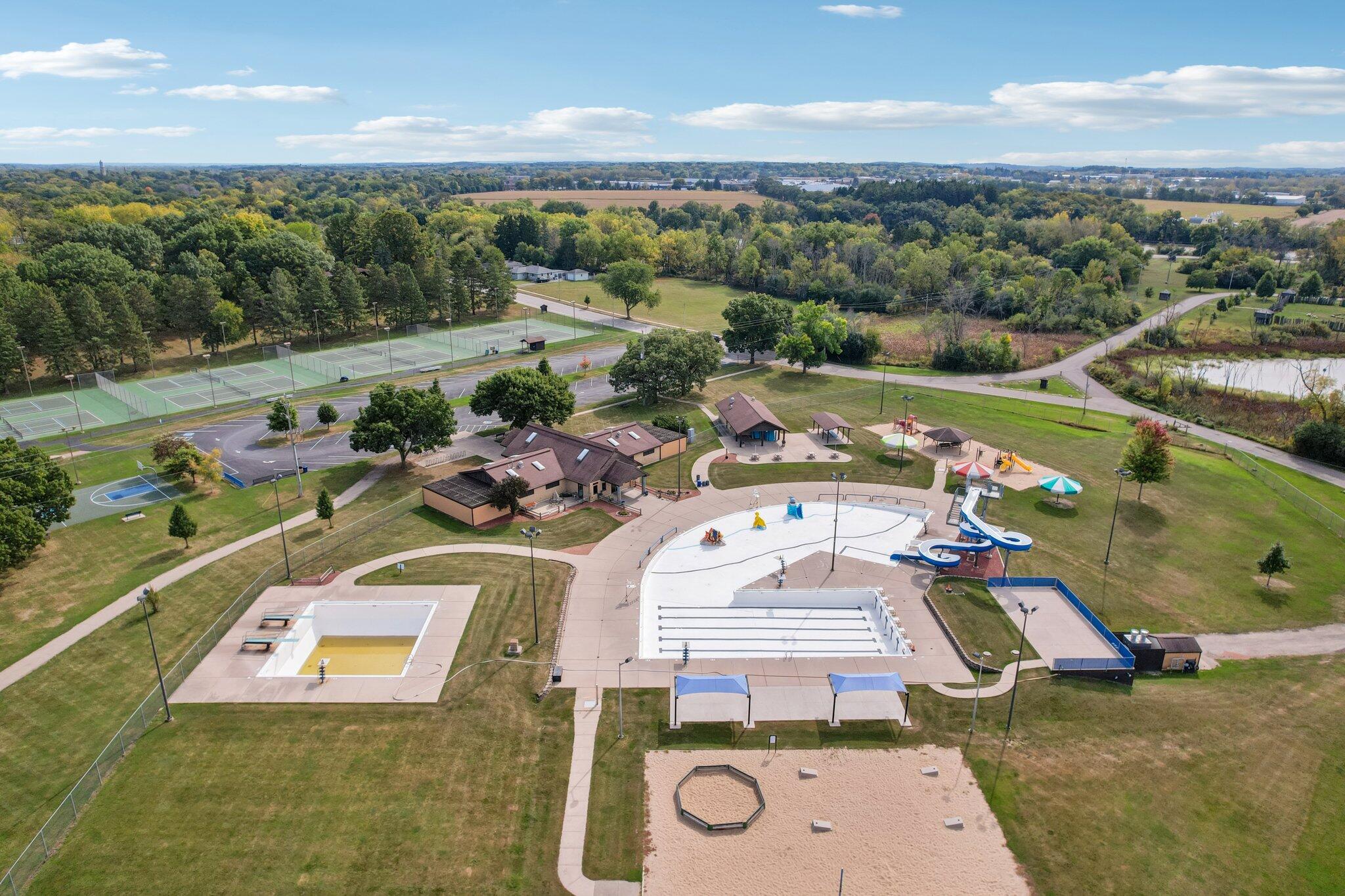 1233 Sherman Avenue West Fort Atkinson, WI 53538 - Photo 44 of 48 44