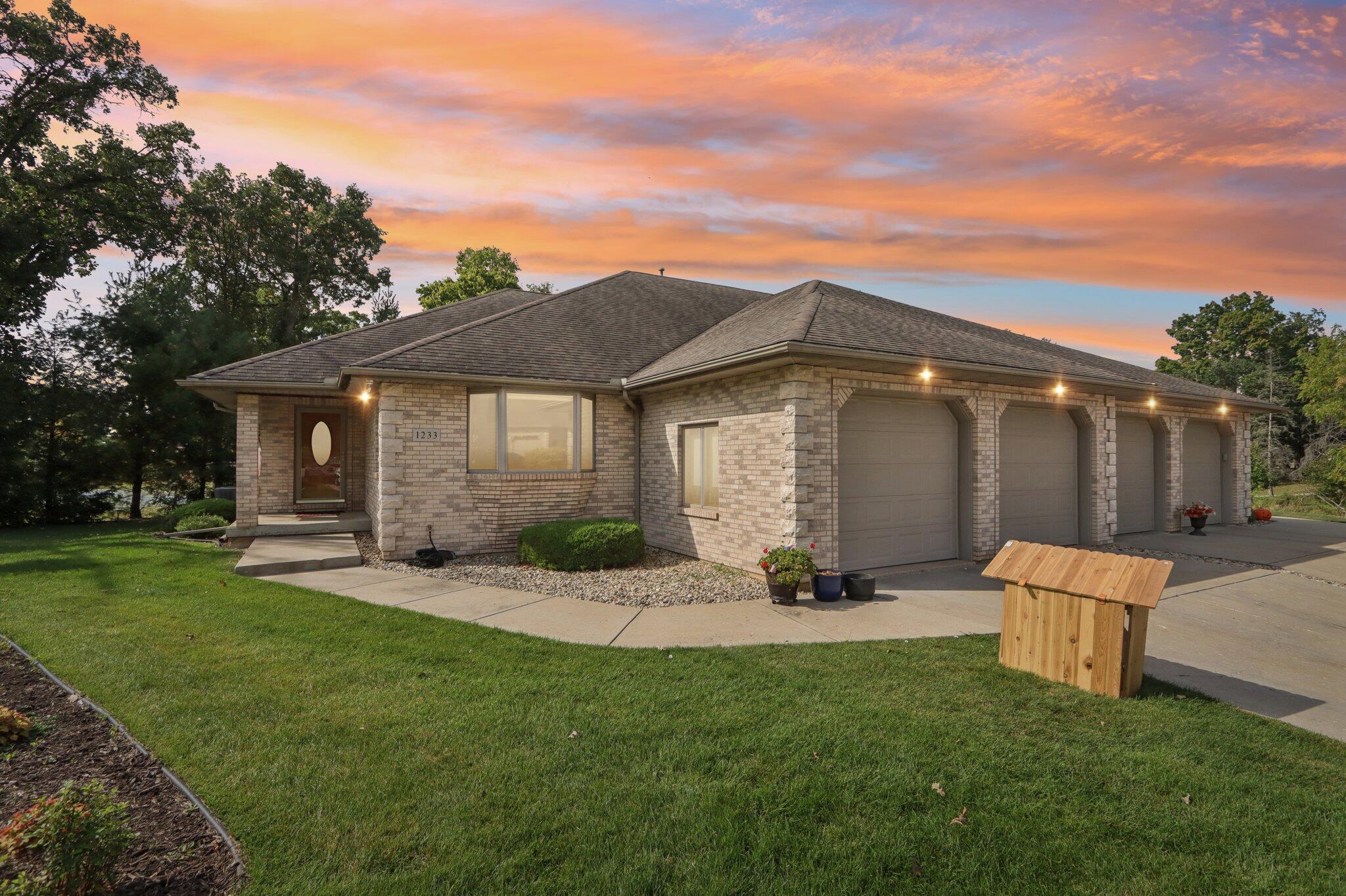 1233 Sherman Avenue West Fort Atkinson, WI 53538 - Photo 45 of 48 45