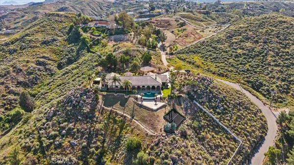 $1,795,000 | 20390 Christo Court, Lake Mathews, CA 92570