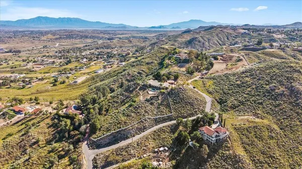 $1,795,000 | 20390 Christo Court, Lake Mathews, CA 92570