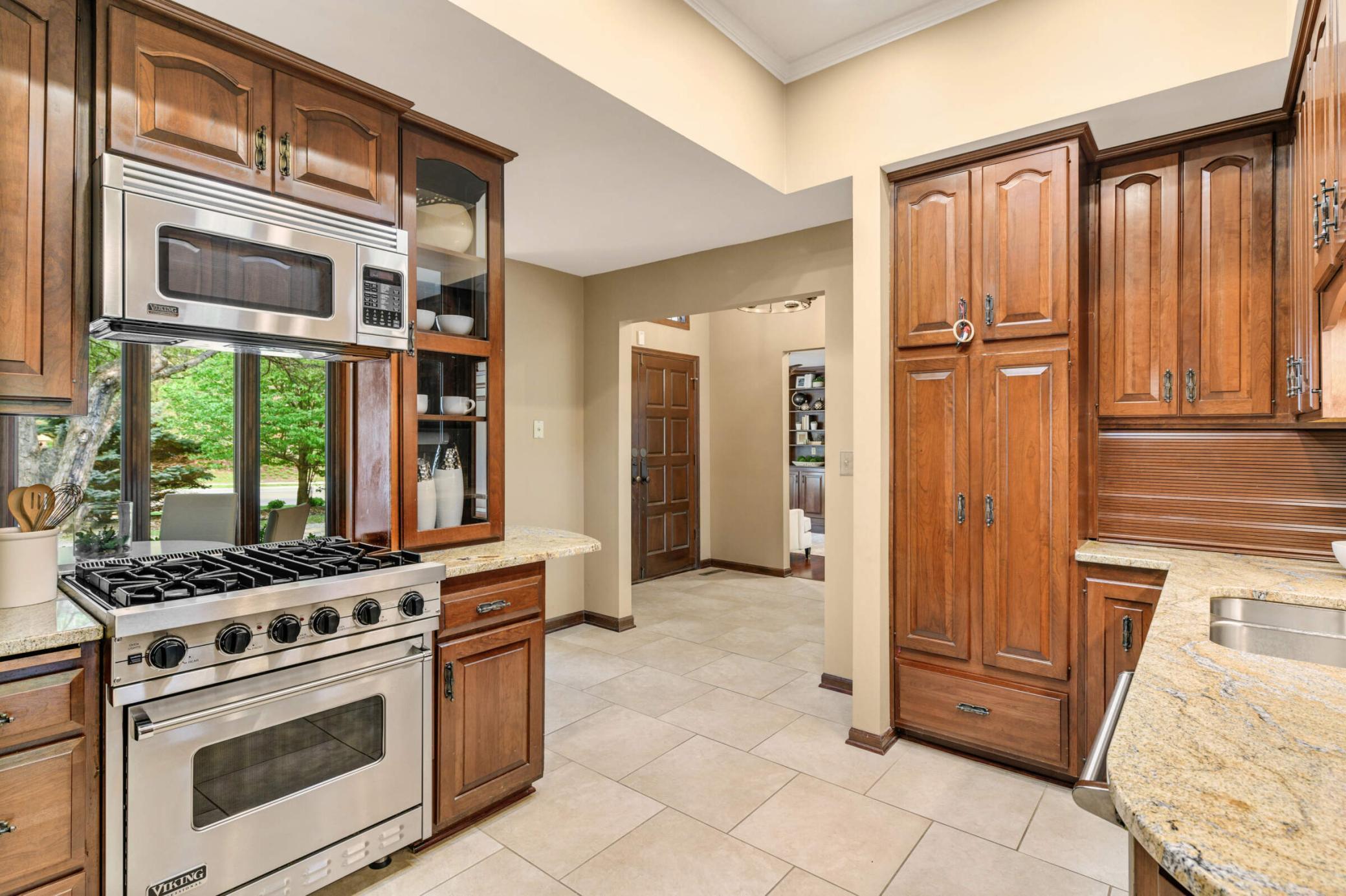 7706 Gleason Road Edina, MN 55439 - Photo 25 of 50 Gallery Image 25