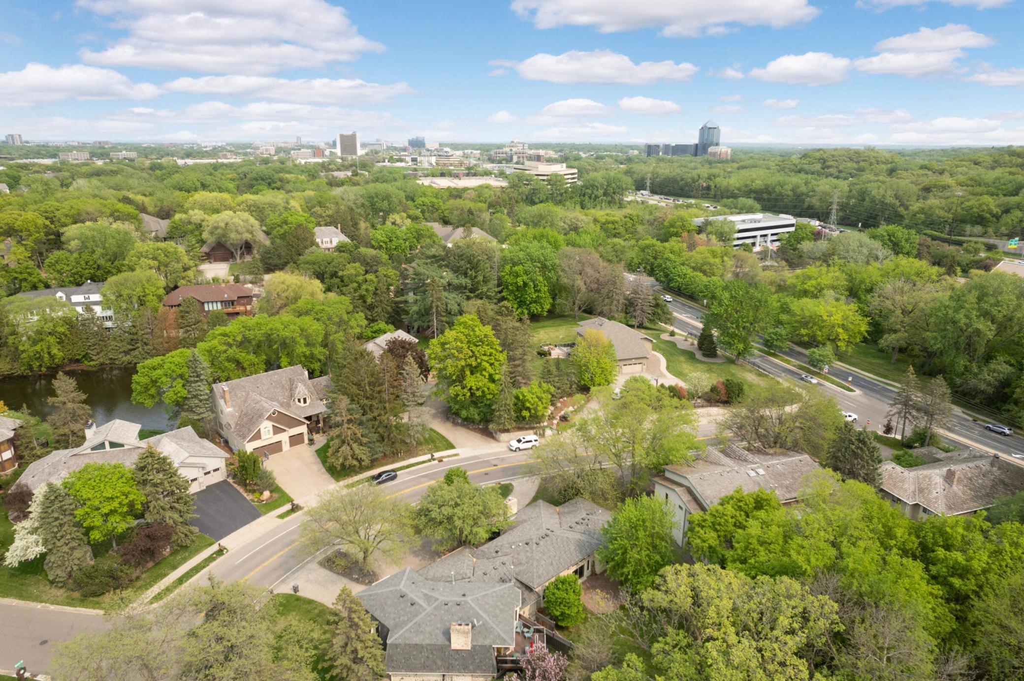 7706 Gleason Road Edina, MN 55439 - Photo 27 of 50 Gallery Image 27