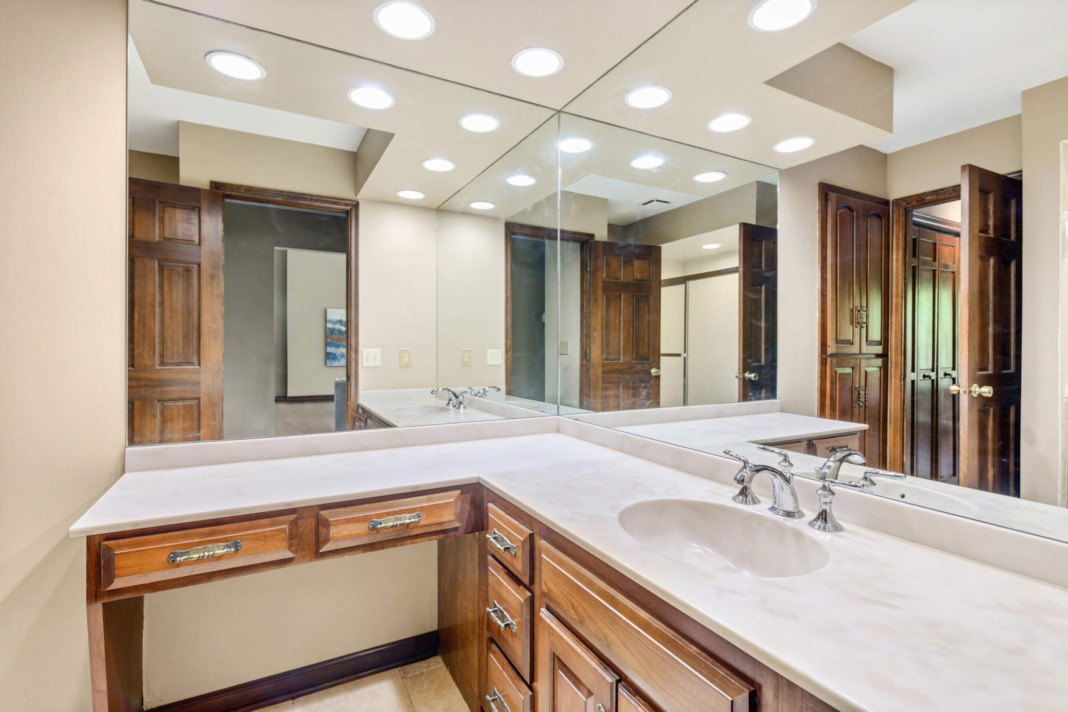 7706 Gleason Road Edina, MN 55439 - Photo 33 of 50 Gallery Image 33