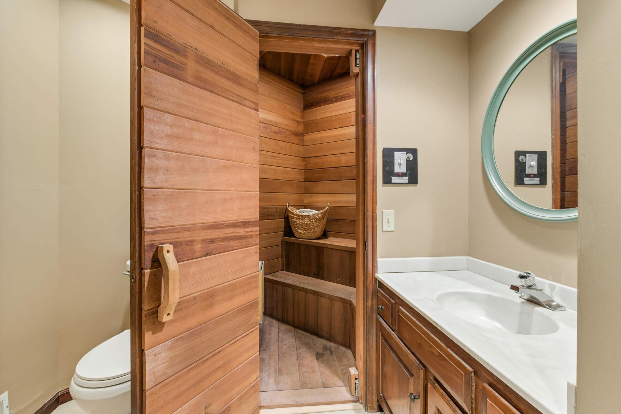 7706 Gleason Road Edina, MN 55439 - Photo 38 of 50 Gallery Image 38
