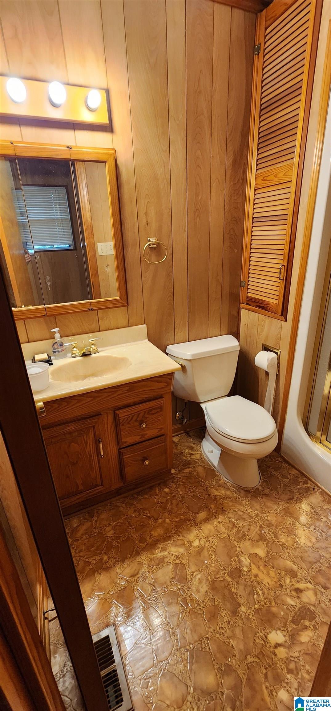 328 Tupelo Road Birmingham, AL 35215 - Photo 10 of 22
