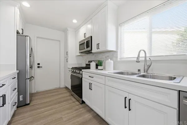 $949,000 | 12417 Pipo Road, San Diego, CA 92128