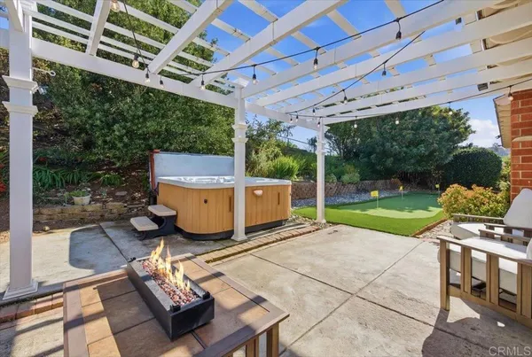 $949,000 | 12417 Pipo Road, San Diego, CA 92128