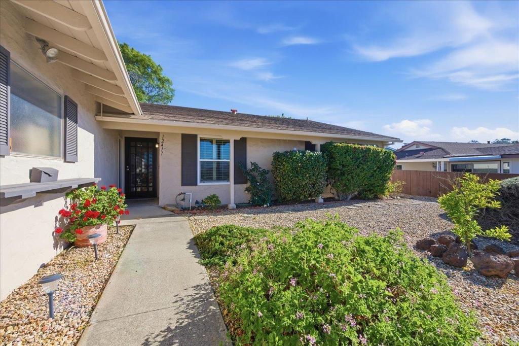 12417 Pipo Road San Diego, CA 92128 - Photo 6 of 67