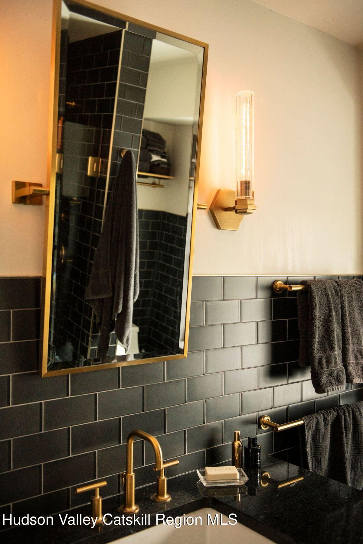 4 Union Street Hudson, NY 12534 - Photo 8 of 17 photo_online_008