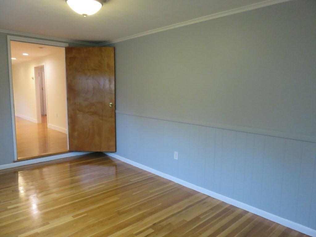 37 Truman Road Newton, MA 02459 - Photo 16 of 33