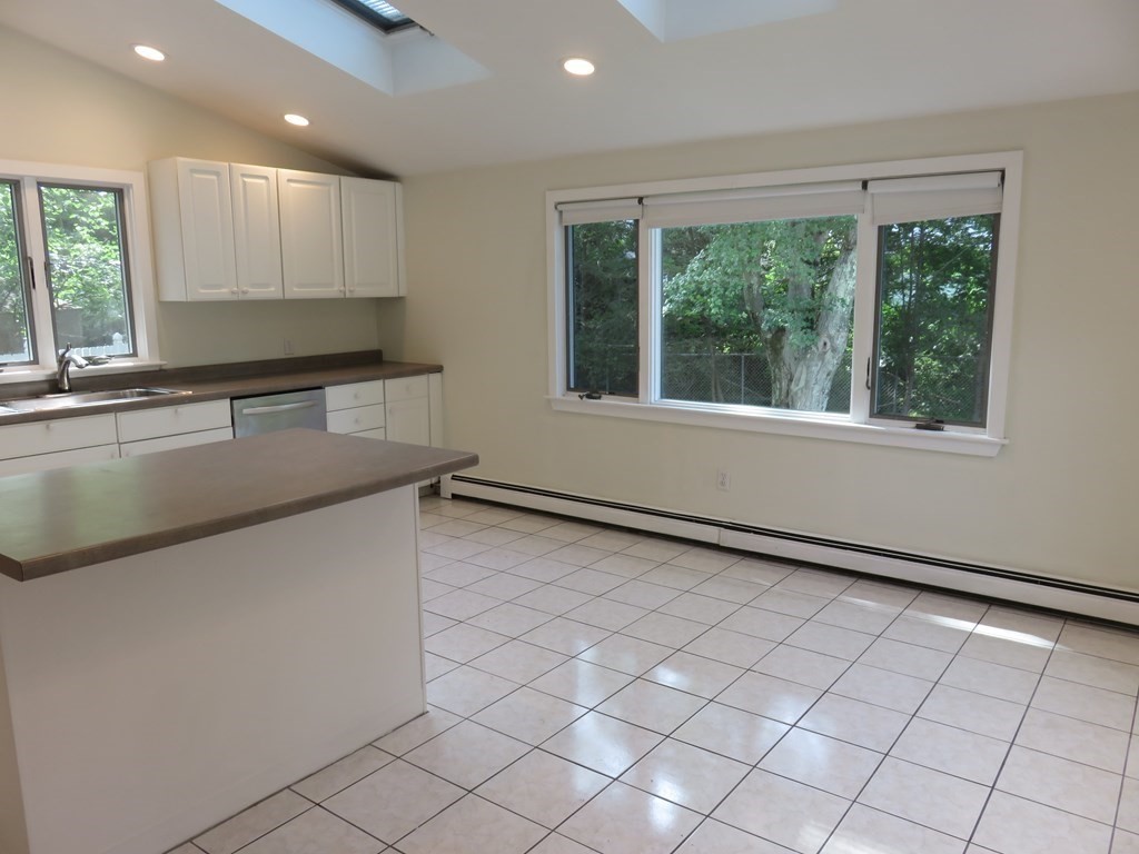 37 Truman Road Newton, MA 02459 - Photo 3 of 33
