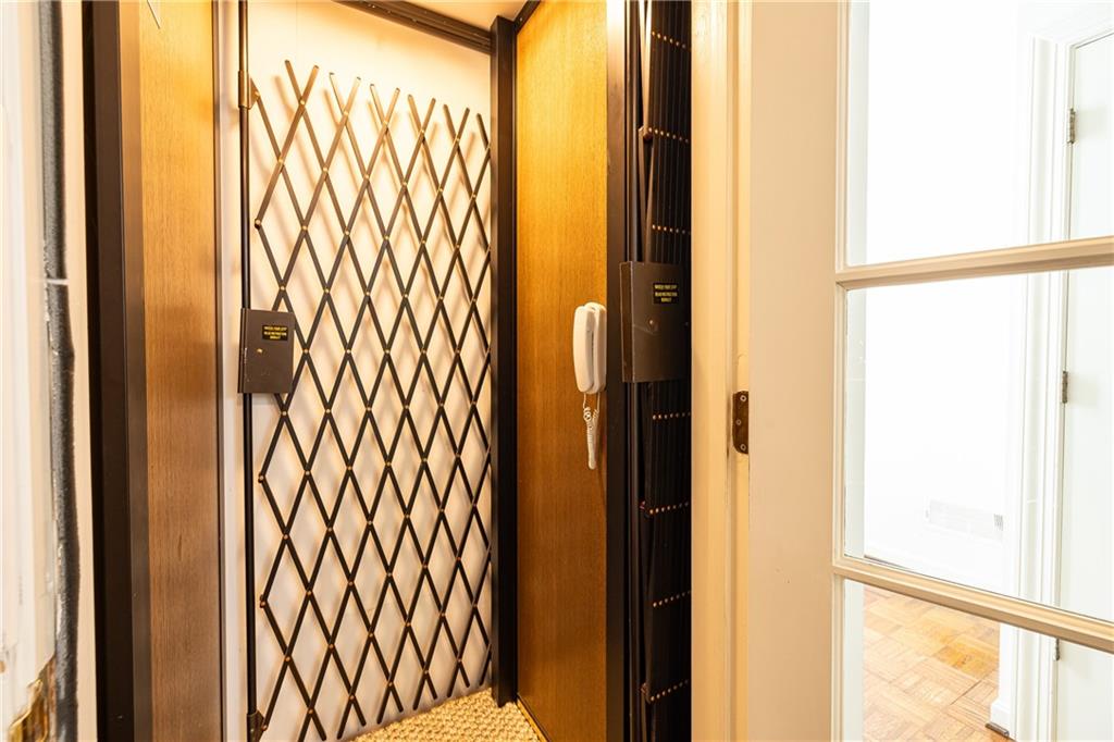 10 Mooregate Square Northwest, Unit 10 Atlanta, GA 30327 - Photo 5 of 36