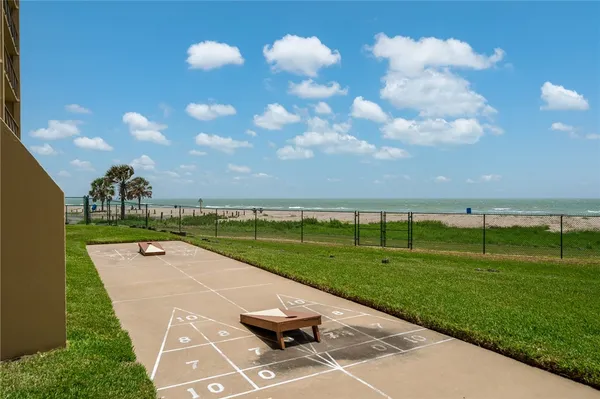 $229,000 | 4000 Surfside Boulevard, Unit 403, Corpus Christi, TX 78402