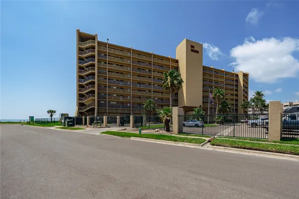 $229,000 | 4000 Surfside Boulevard, Unit 403, Corpus Christi, TX 78402