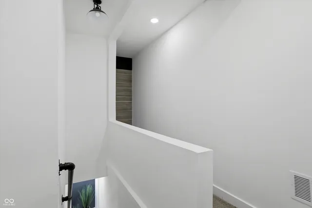 $2,400 | 1232 Keystone Avenue, Indianapolis, IN 46201