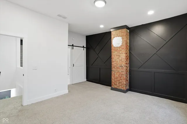 $2,400 | 1232 Keystone Avenue, Indianapolis, IN 46201