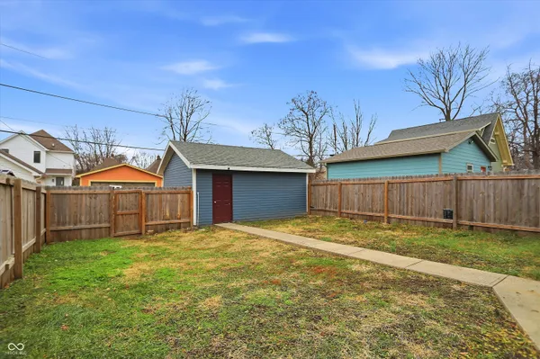 $2,400 | 1232 Keystone Avenue, Indianapolis, IN 46201