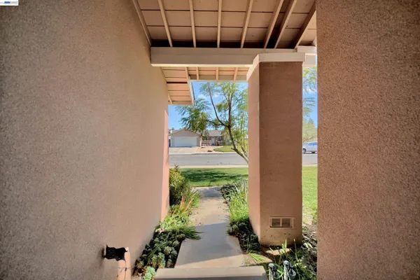 $585,000 | 1425 Forest Drive, Turlock, CA 95380