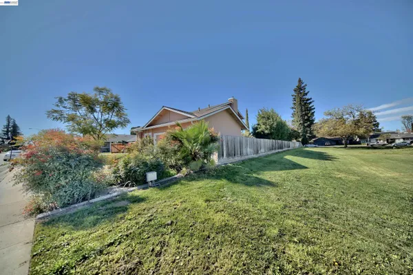 $585,000 | 1425 Forest Drive, Turlock, CA 95380