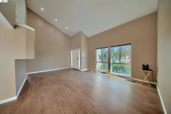 a view of livingroom with furniture and window