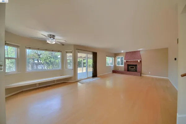 a view of a room with an empty space