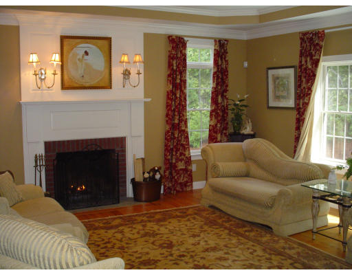 5 Dunedin Road Wellesley, MA 02481 - Photo 4 of 15