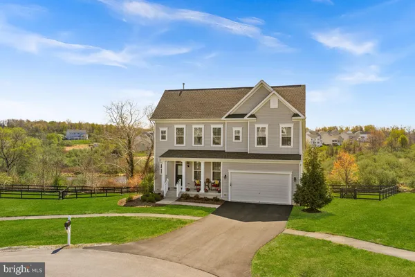 $1,200,000 | 35829 Peninsula Court, Round Hill, VA 20141