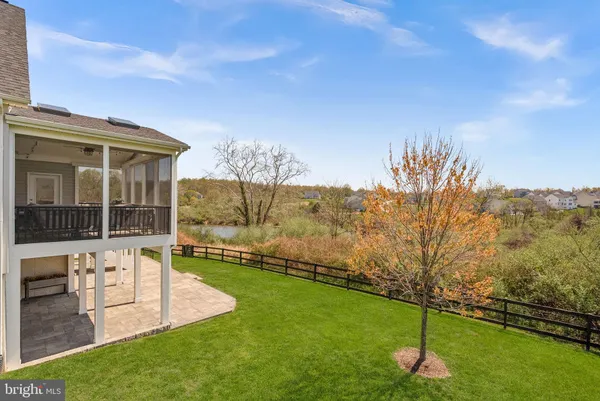 $1,200,000 | 35829 Peninsula Court, Round Hill, VA 20141