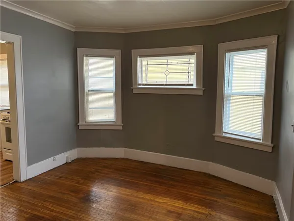 $1,045 | 93-95 Stratford Park, Rochester, NY 14611