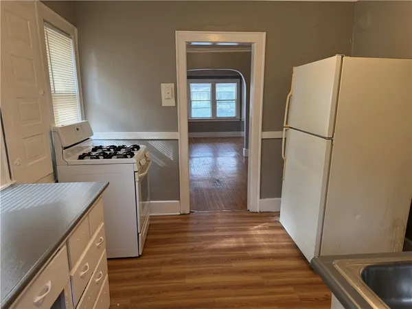 $1,045 | 93-95 Stratford Park, Rochester, NY 14611