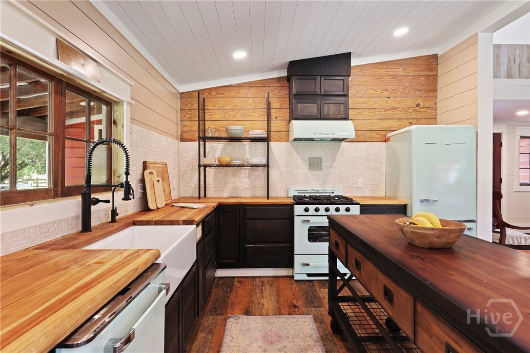 5747 Ogeechee Road Savannah, GA 31405 - Photo 18 of 48