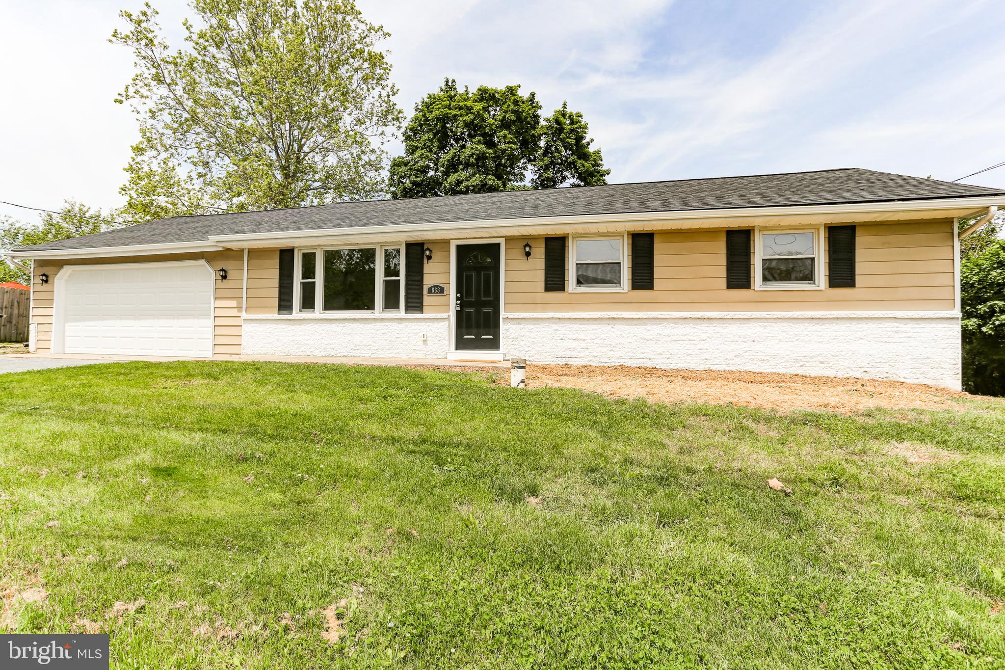 863 Maytown Road Elizabethtown, PA 17022 - Photo 1 of 30