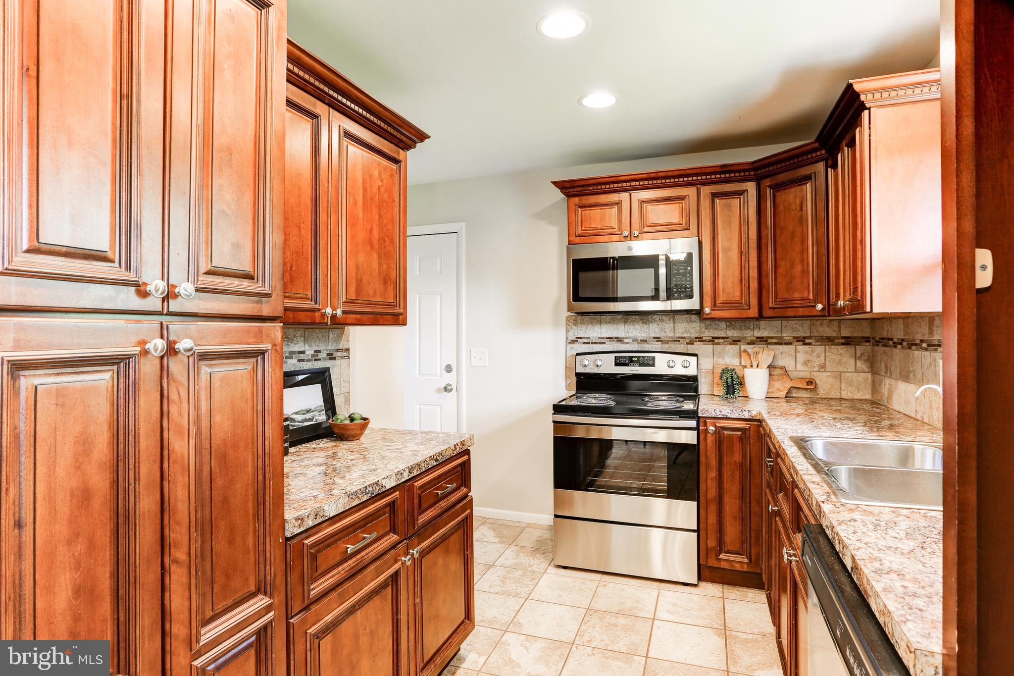 863 Maytown Road Elizabethtown, PA 17022 - Photo 14 of 30