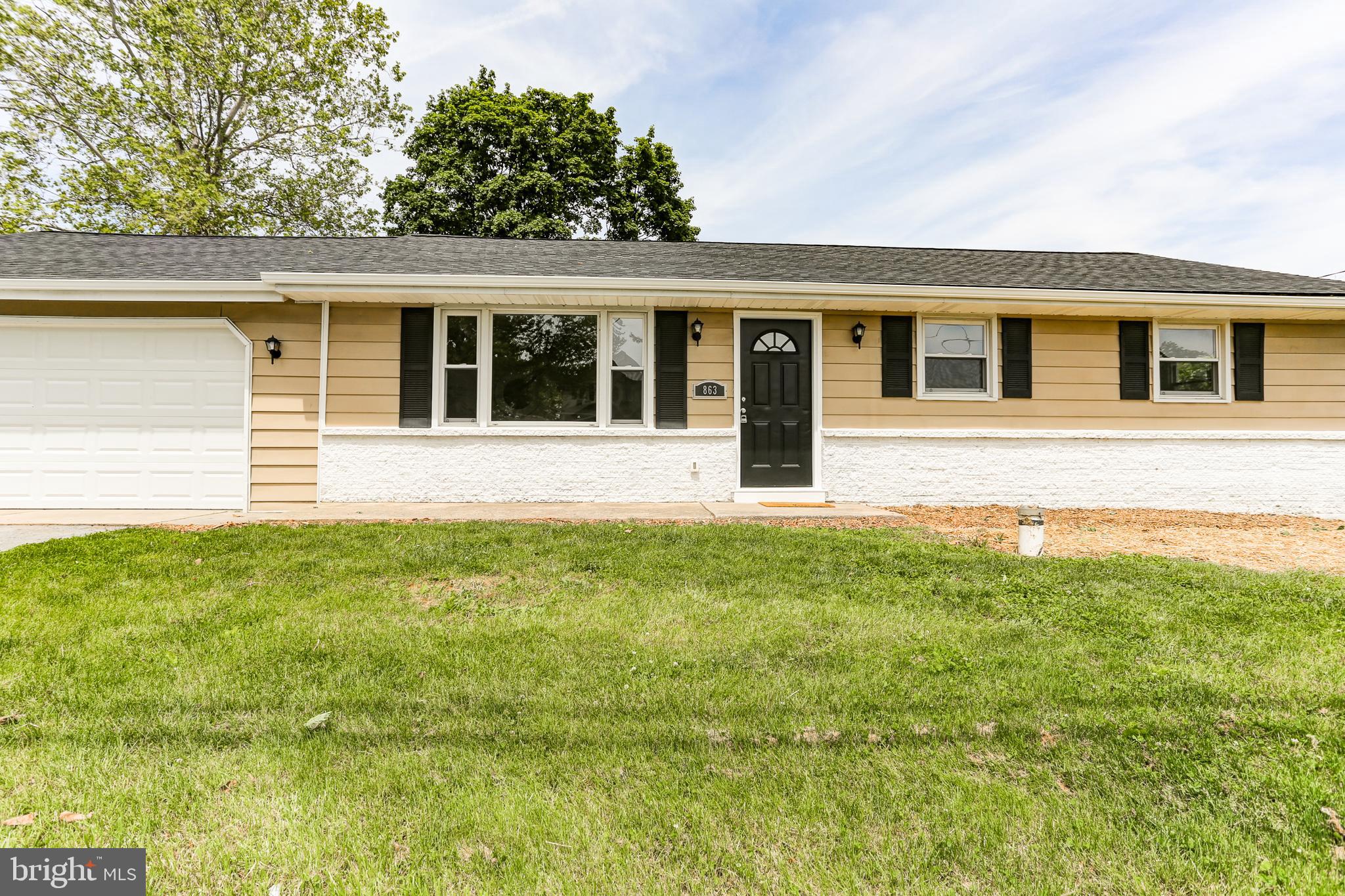863 Maytown Road Elizabethtown, PA 17022 - Photo 2 of 30