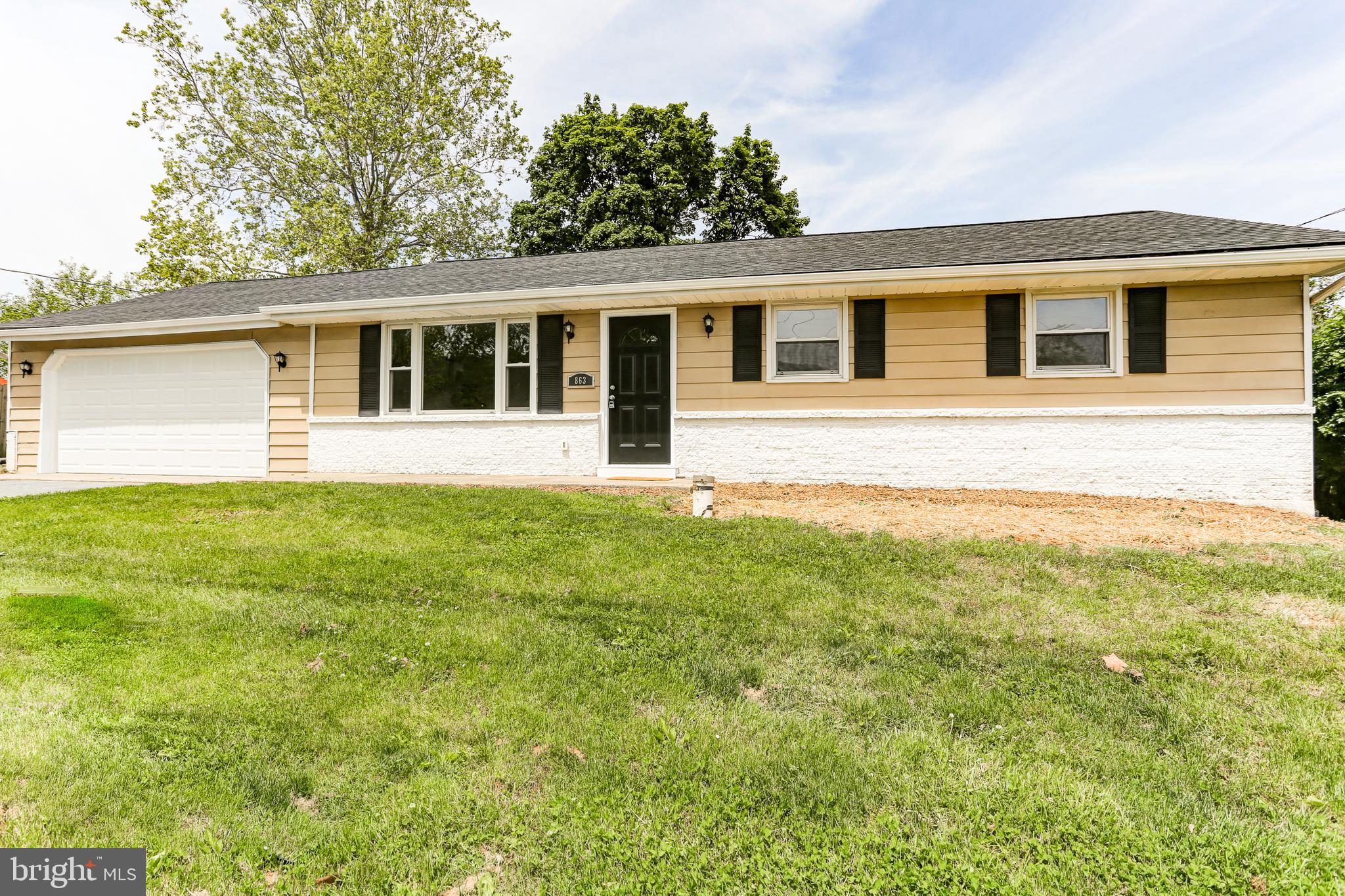 863 Maytown Road Elizabethtown, PA 17022 - Photo 3 of 30