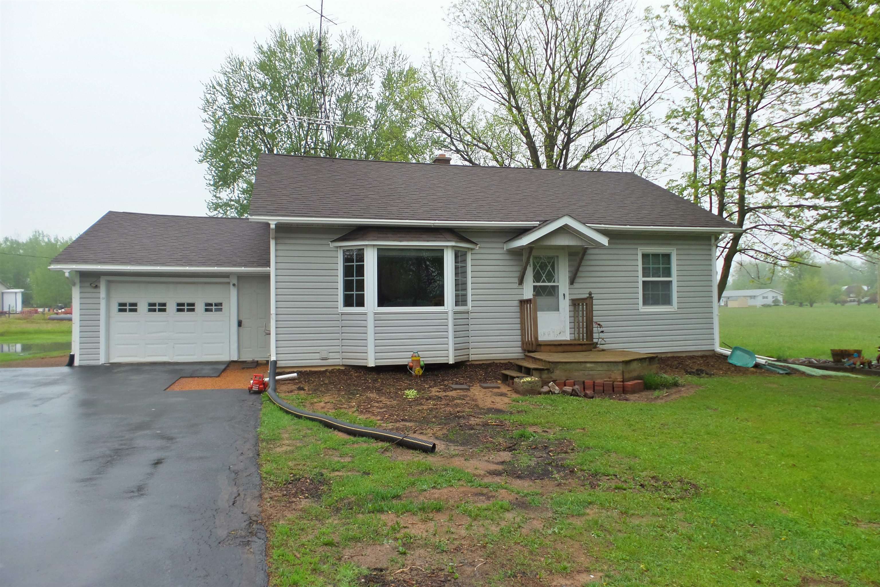 601 East Business County Rd A Dorchester, WI 54425 - Photo 2 of 13
