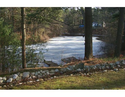 38 Cranberry Road Pembroke, MA 02359 - Photo 2 of 8 Gallery Image 2