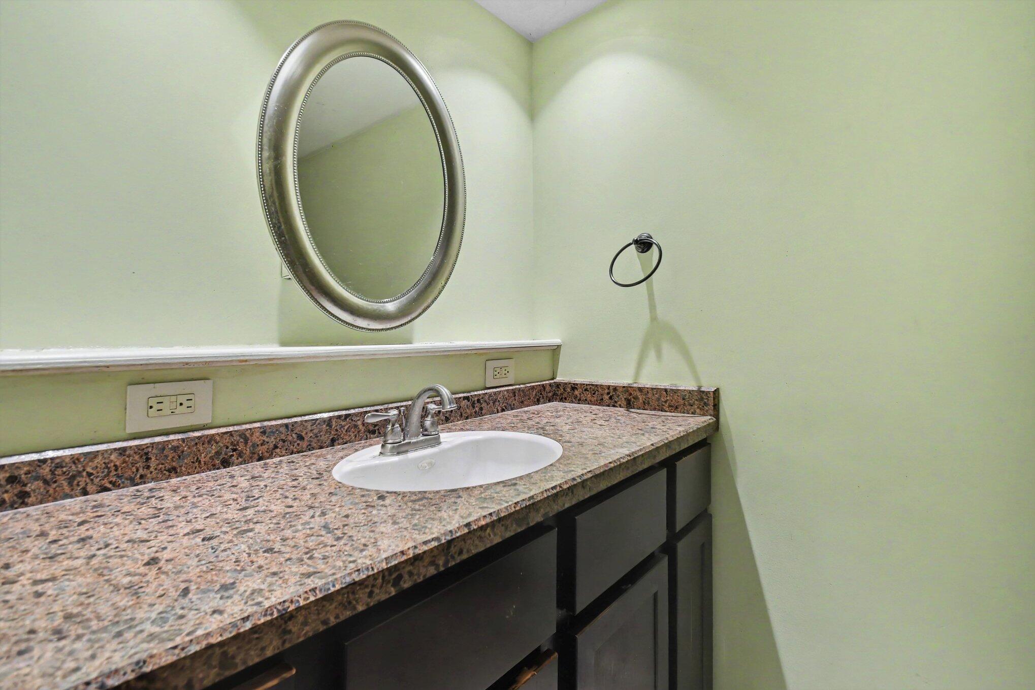 1519 North Philip Road Niles, MI 49120 - Photo 10 of 14 010_file_6031