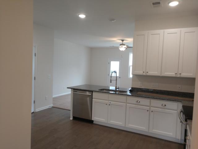 176 Woodward Road, Unit 58 Goose Creek, SC 29445 - Photo 4 of 18 20190802160122514359000000-o