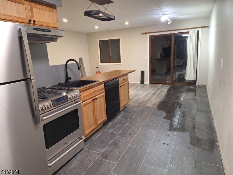 7 Sugar Loaf Court, Unit 2 Vernon, NJ 07462 - Photo 1 of 7