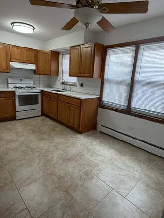 $1,800 | 7612 West Belmont Avenue, Unit 1N, Chicago, IL 60634