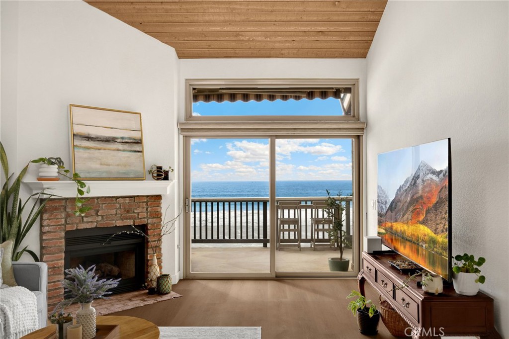 1445 South Pacific Street, Unit R Oceanside, CA 92054 - Photo 18 of 35 Gallery Image 18