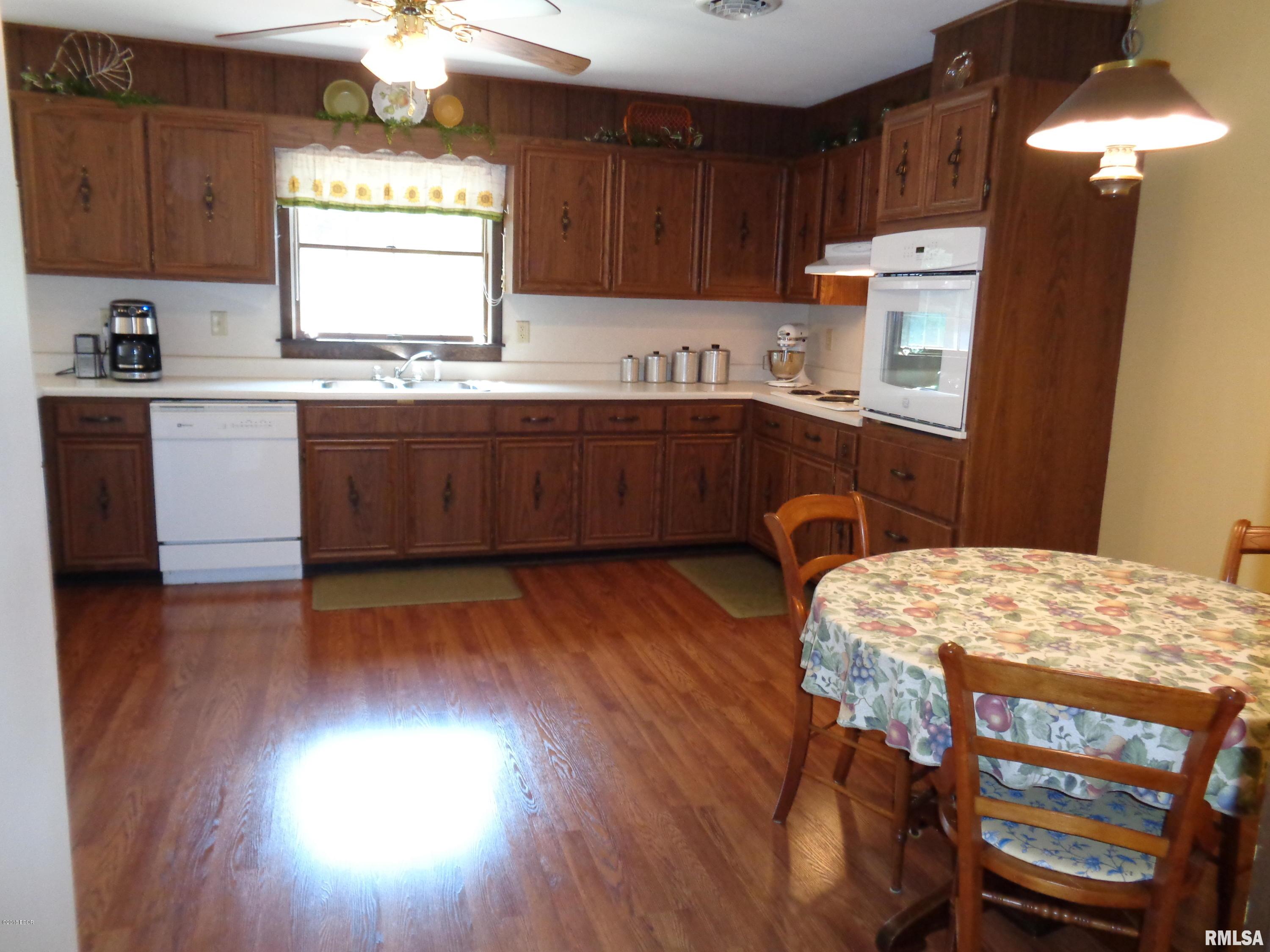 675 Reevesville Road Grantsburg, IL 62943 - Photo 21 of 50