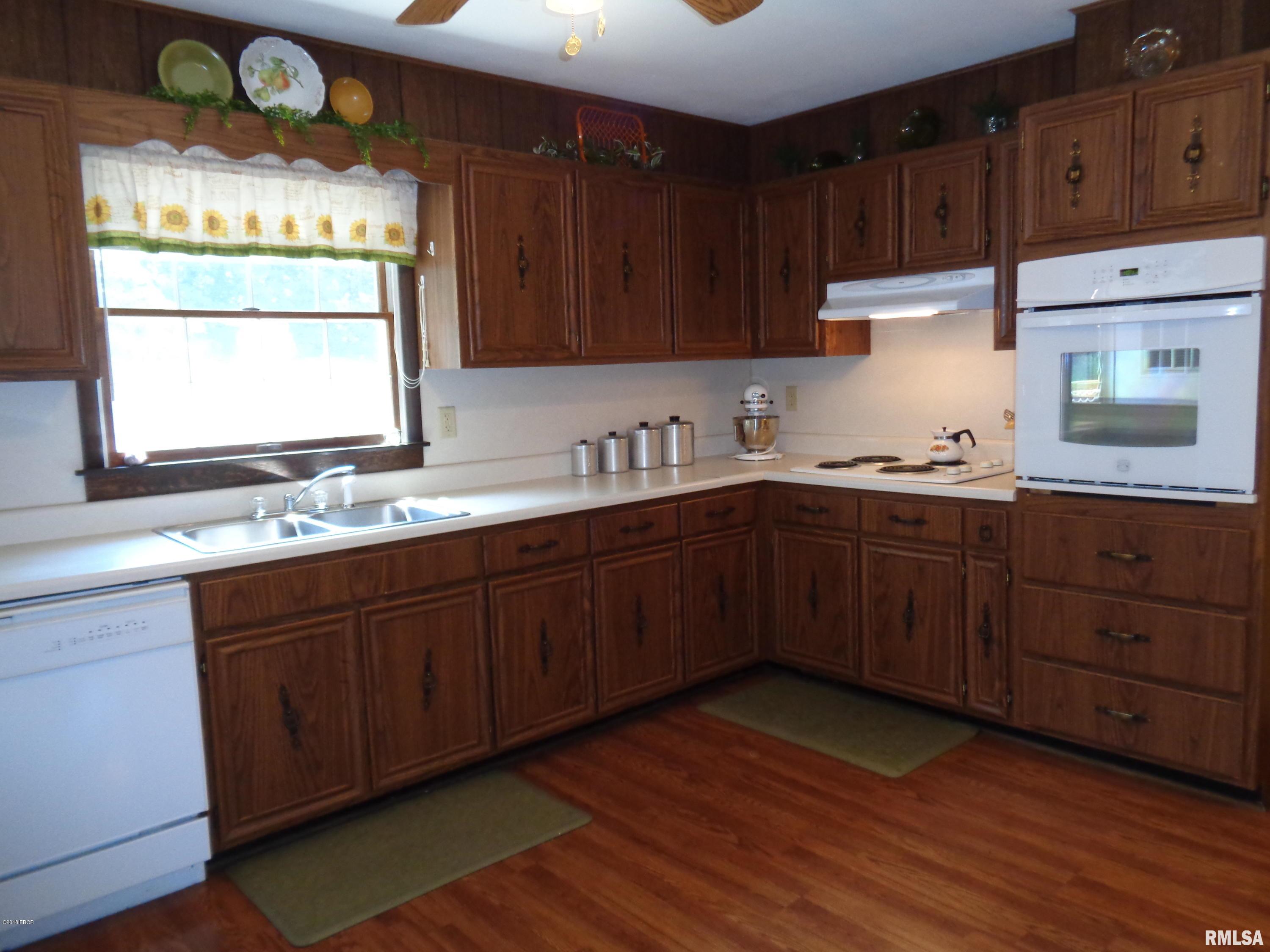 675 Reevesville Road Grantsburg, IL 62943 - Photo 26 of 50